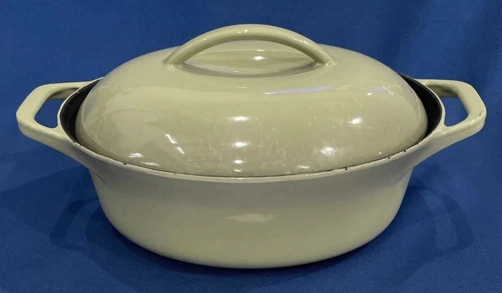 Large Colorcast Cast Iron Enameled Oval Dutch Oven ~ Ireland