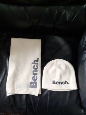 barbour hat and scarf set cream