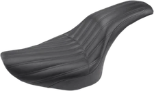 Saddlemen Knuckle 2-Up Seat - Ribbed - Harley Softail FXST 06-10, Fat Boy 07-17