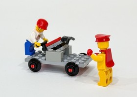 LEGO Trains Track Buggy w/Station Master and Cool Kid 2585 Complete with/Manual