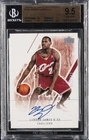 2003 UPPER DECK ULTIMATE COLLECTION LEBRON JAMES ROOKIE RC /250 BGS 9.5 AUTO 10