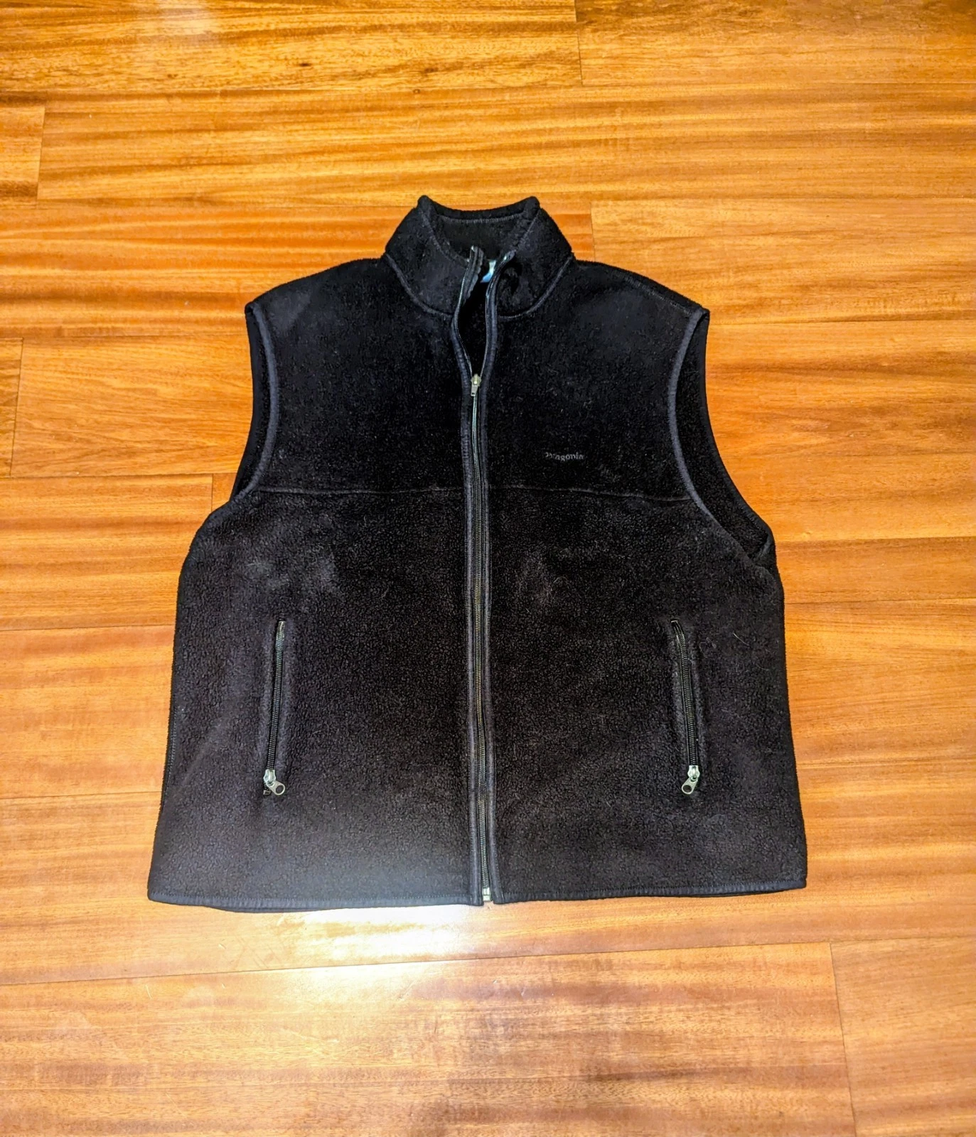 Patagonia Synchilla Fleece Vest Hiking Full Zip Pockets All Black sz XL Vtg