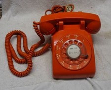   Extremely RARE - ORANGE Color - 1975 ITT - DIAL DESK Telephone - REALLY NICE