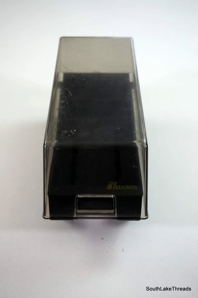 老式 Fellowes 塑料 3.5 英寸软盘存储盒 — 第 2/4 张图片