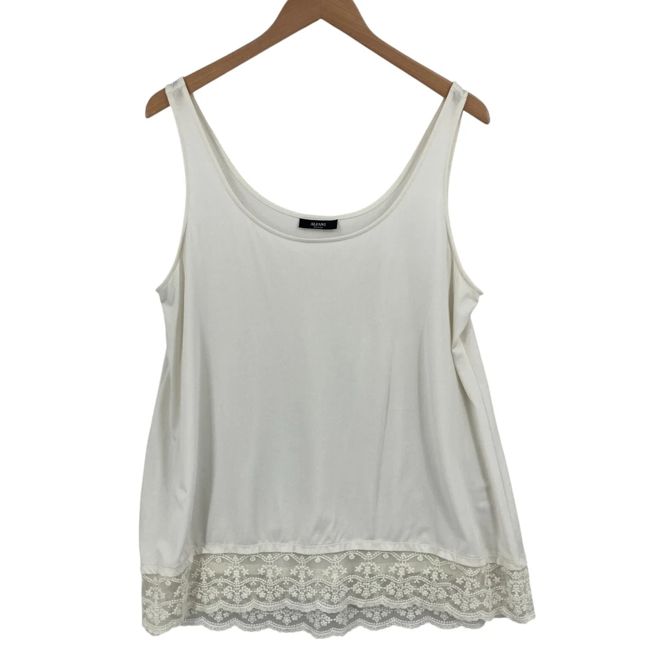 Alfani Blouse Top Womens 2X White Eyelashes with Tank Lined 3/4 Sleeve Pullover - Image 3 of 4