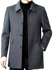 Overcoat. Men's Wool Mix Lined In Light Gray with side pockets. Large UK 40. New