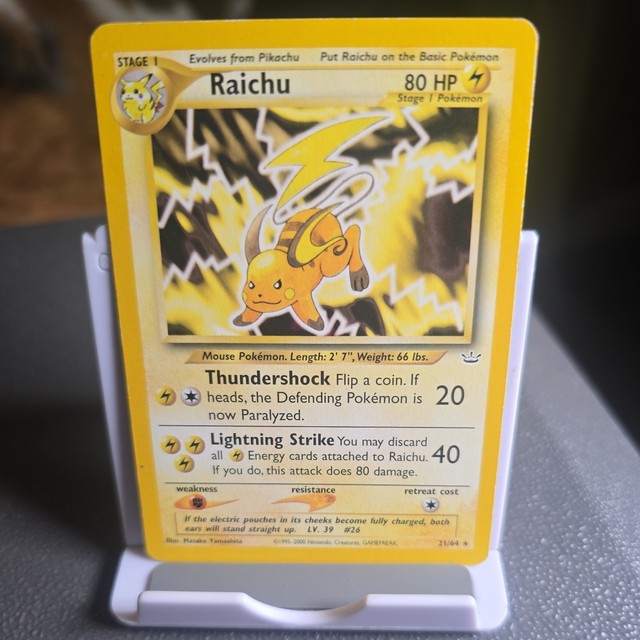 Raichu #21 (Neo Revelation (2001))