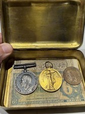 1914 Christmas tin + WW1 Essex Regt Medal Pair - Pte T Cole 13255 + War Currency