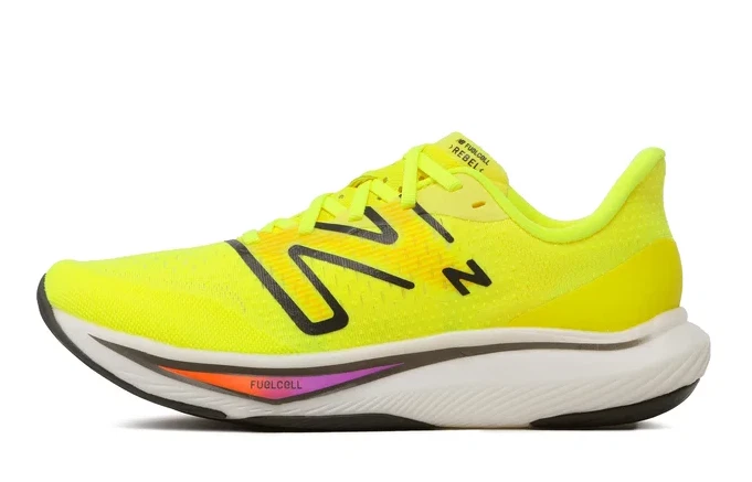 Chaussures de sport pour hommes MFCXCP3 New Balance FuelCell Rebel v3... - Photo 2/4