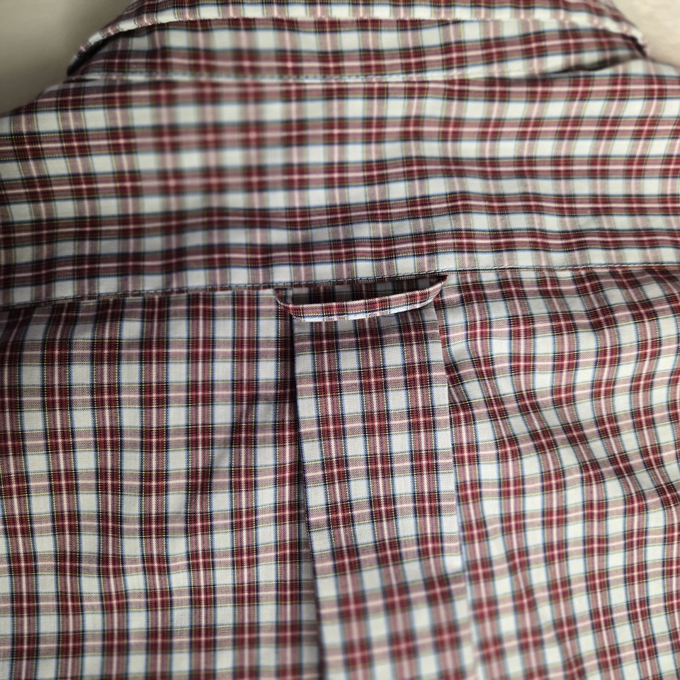 Camisa Izod Para Hombre De Colección A Cuadros Elástica XL Abotonada Roja y Blanca Usada en Excelente Condición Foto 4 de 4