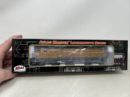 HO ATLAS 9023 MASTER DASH 8-40B UNION PACIFIC UP # 5698 DECODIFICADOR MODO DUAL DC DCC | Condition: New: Other (See Details)