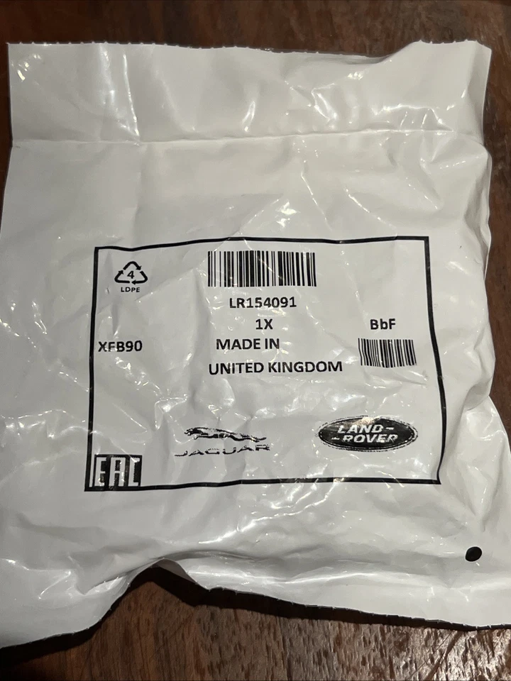 GENUINE LAND ROVER ENGINE MAGNETIC OIL DRAIN PLUG 2.0L LR154091 DEALER PART BULK - Image 3 of 4