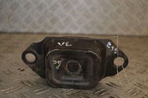 NISSAN NOTE (E12) 1.5 DCI Motorbock links Motorlager Lage Halter