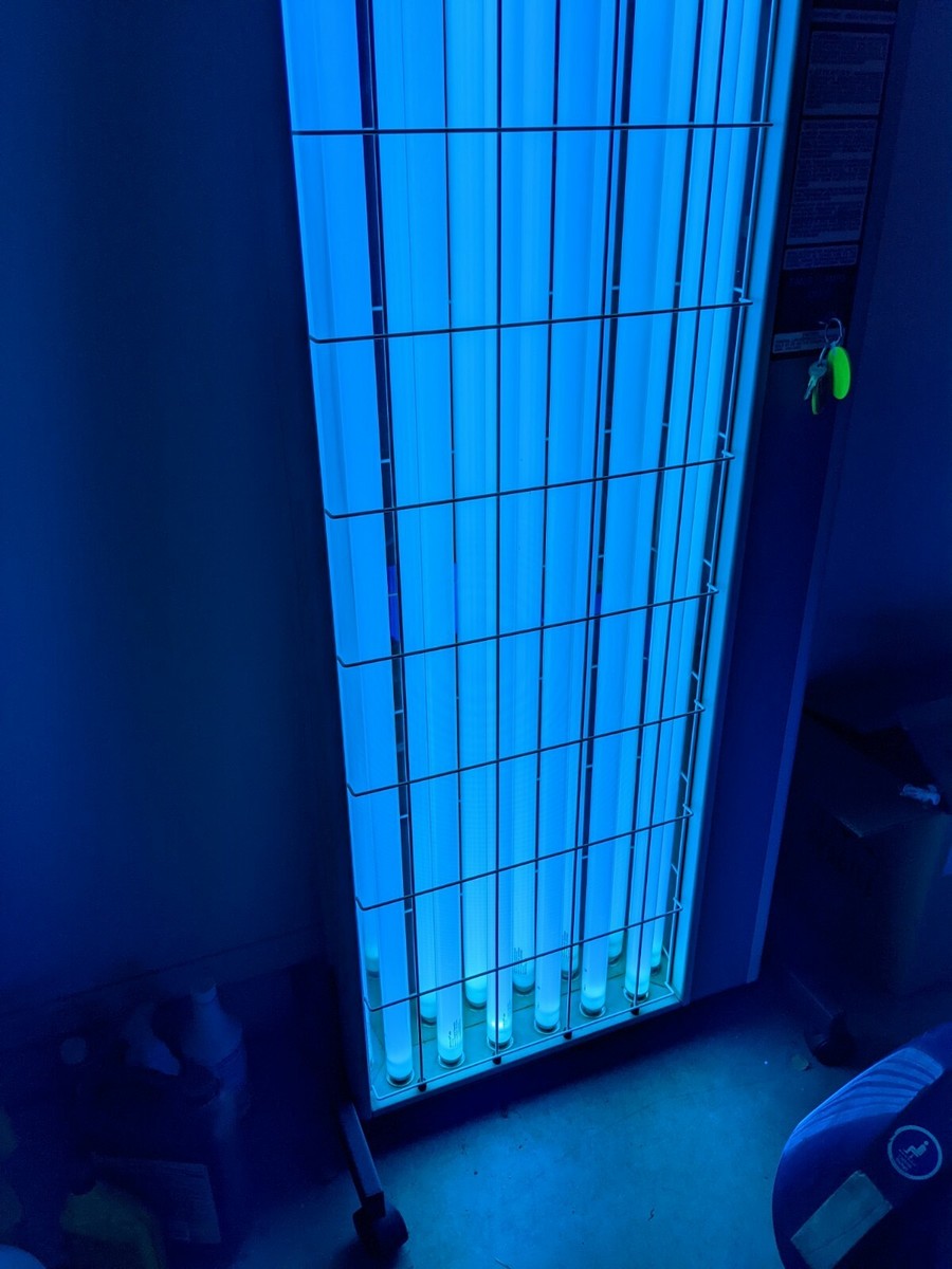 National Biological Corporation Panasol II 6-bulb UV light panel