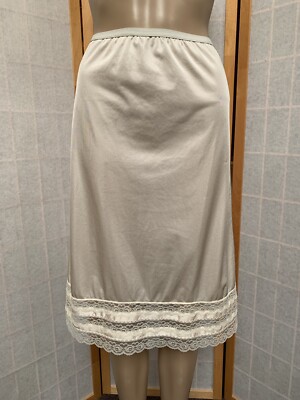 Vintage Simone Ivory  Half Slip  Nylon  Size S  USA