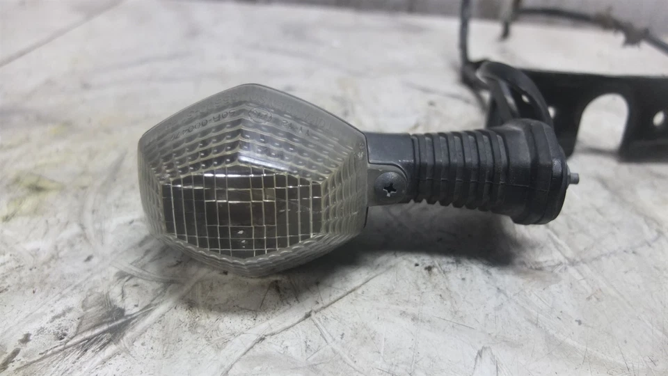 07 piscas-piscas traseiros Suzuki GSF1250 GSF 1250 S Bandit - Imagem 2 de 4