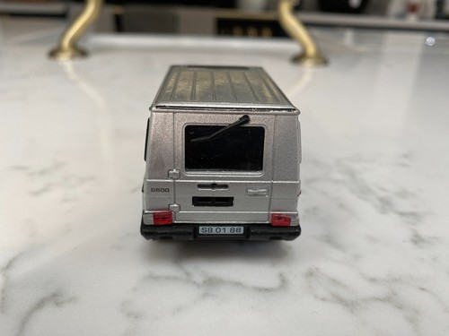 Diecast Hongwell Mercedes-Benz G500 G-Wagon Silver 1:43??? - Picture 4 of 7