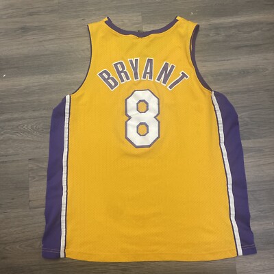 KOBE BRYANT #8 Vtg Nike Yellow Sewn Los Angeles Lakers Jersey Size