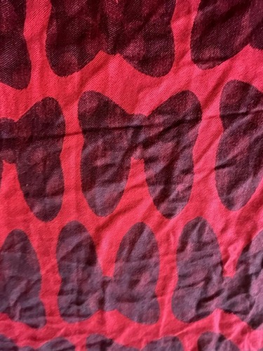 Minnie Mouse Bow Disney Parks Red Black Print Rayon Fringed Scarf 27”x64” - Picture 2 of 7