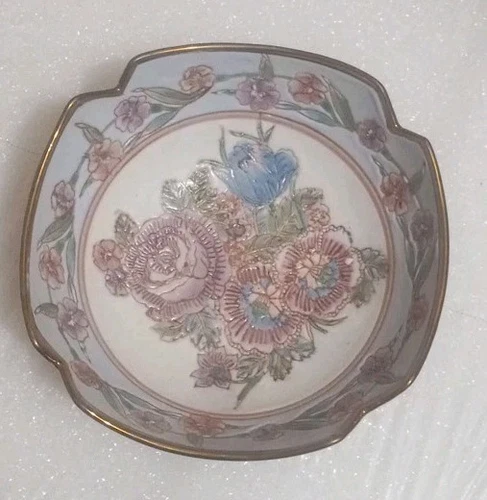 Vtg Asian Hand Painted Floral 6” Decorative Bowl Gold Trim