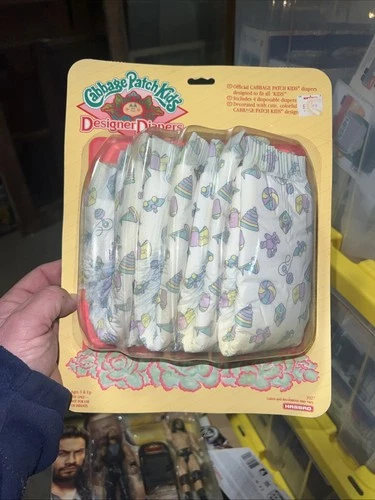 Cabbage Patch Kids, Disposable Designer Diapers 4 c1991 sealed on card Hasbro