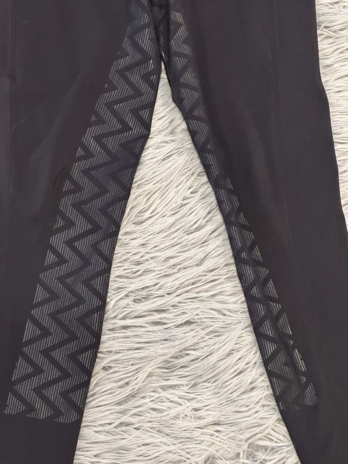 LeMieux Activewear Pull On Full Seat Silicone Breeches Black Side Pockets US 4