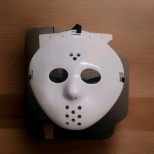 Jason Voorhees Friday the 13th Scary Halloween Hockey Mask White Cosplay NWT