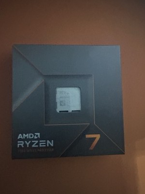 AMD Ryzen 7 7700X 8-Core 16-Thread 4.5GHz Socket AM5 Unlocked
