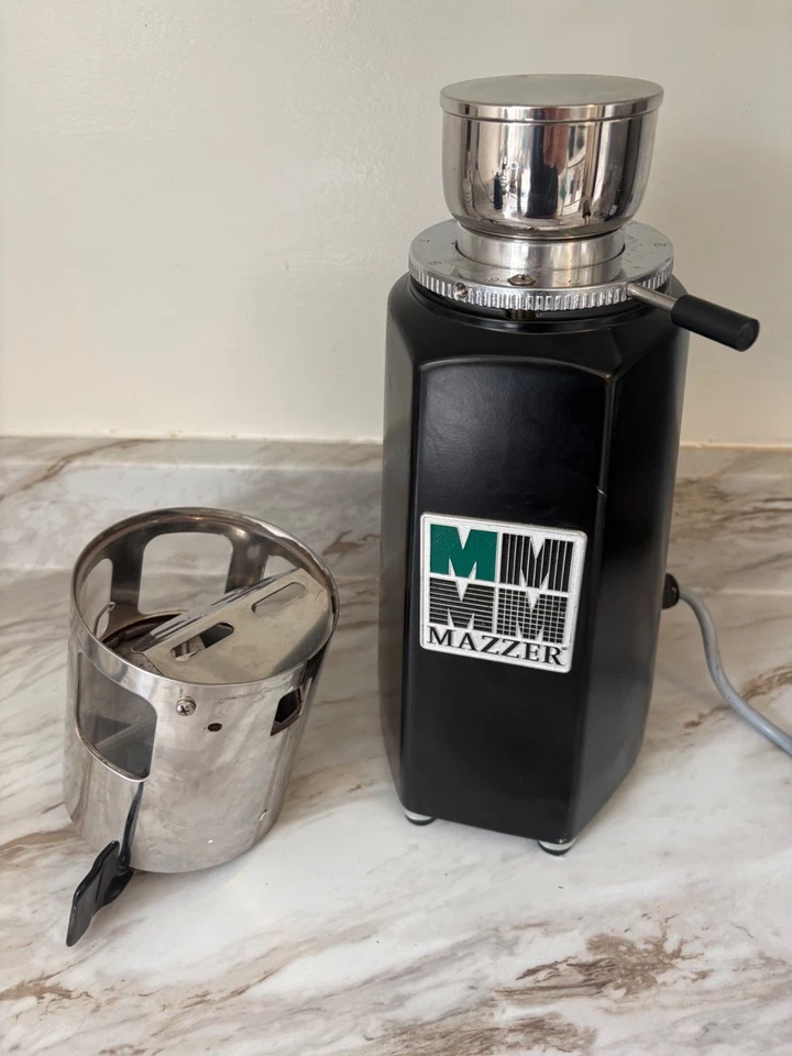 Mazzer Luigi, Molinillo de Espresso, Hecho en Italia Foto 2 de 4