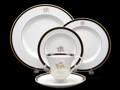PICKARD China SIGNATURE BLACK AND GOLD ''WPA'' 5 Pc. Place Setting NEW