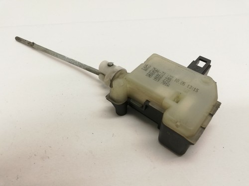 Skoda Octavia 1Z  -  Stellmotor Tankklappe Hella 1Z0810773  (01)