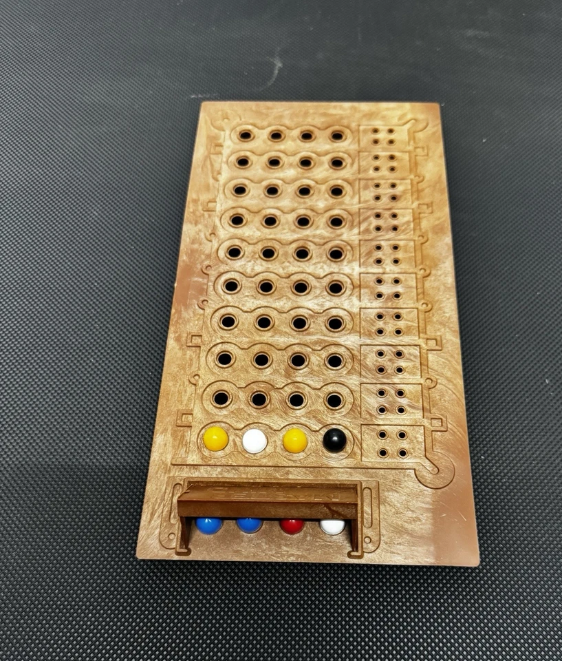 The Original vintage Mastermind Game By Invicta Plastics.  Friends/family Game - Image 3 of 4