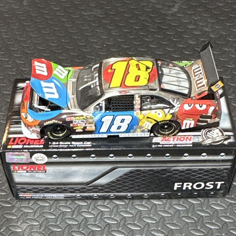 Lionel Action Collectables 1:24 Matt Kenseth #18 M&M's Toyota 2006 NASCAR LE