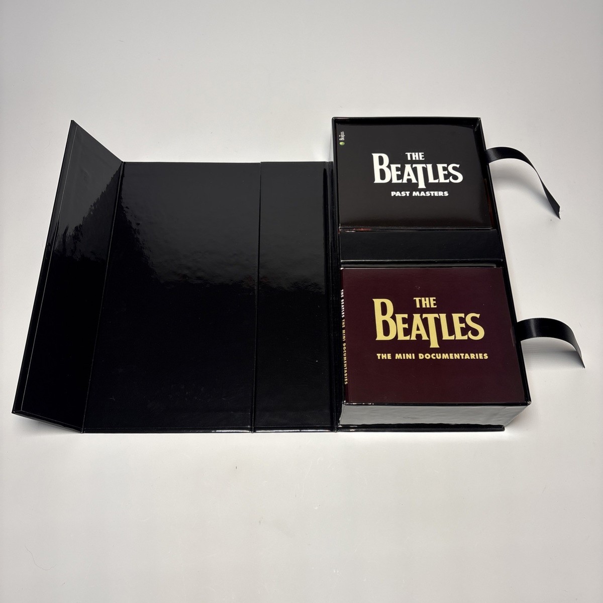 2009 Beatles Stereo Box Set 13 Albums + Past Masters + Mini
