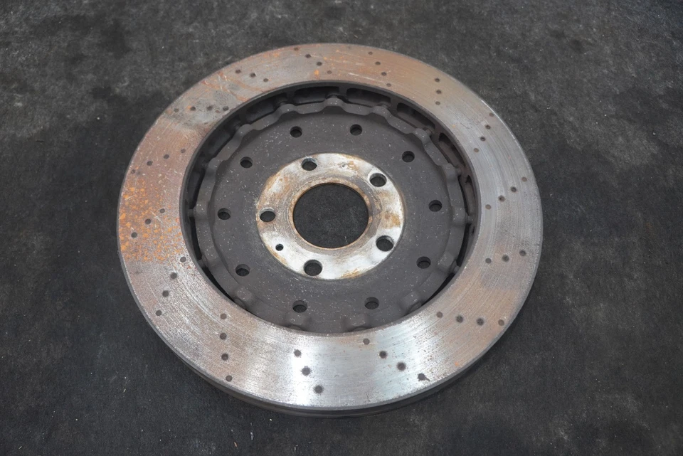 Rotor de freno de disco trasero izquierdo o derecho 420615601E OEM Audi R8 2008-13 Foto 3 de 4