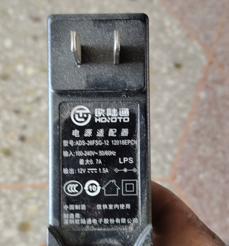 Honoto ADS-26FSG-12 2018EPCN 12V 1.5A Monitor Netzteiladapter Ladegerät