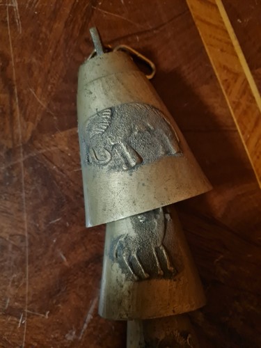 Antique Bell Chimes - Picture 7 of 18