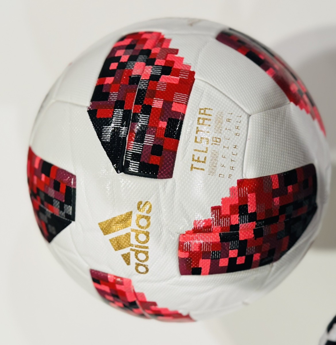 TELSTAR 赤 2018ロシアワールドカップ公式試合球 5号 ADIDAS RED TELSTAR 18 FINAL WORLD CUP RUSSIA 2018 MATCH BALL