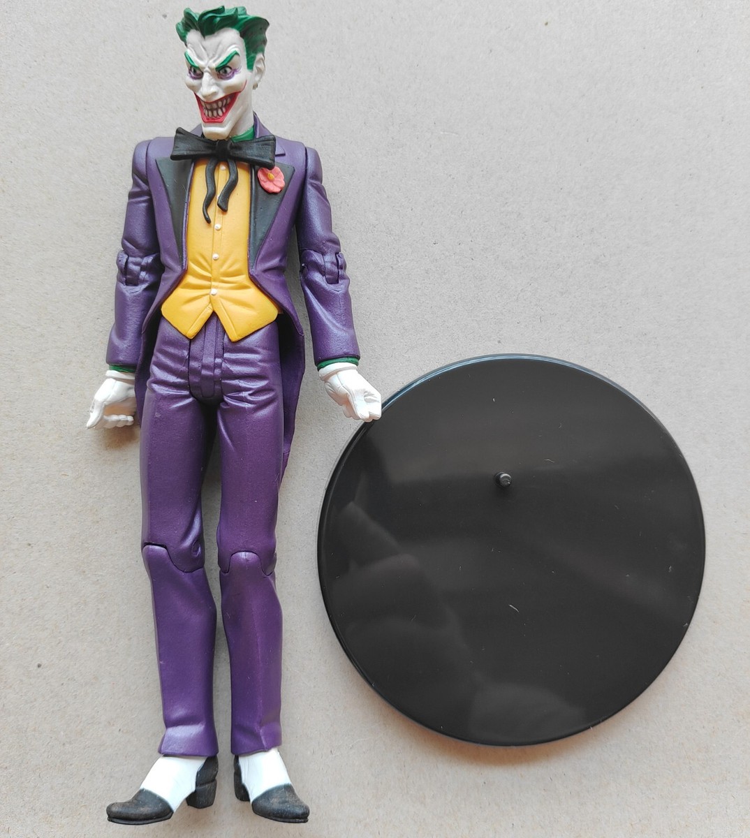 DC comics Collectibles Batman Arkham Asylum origins The Joker