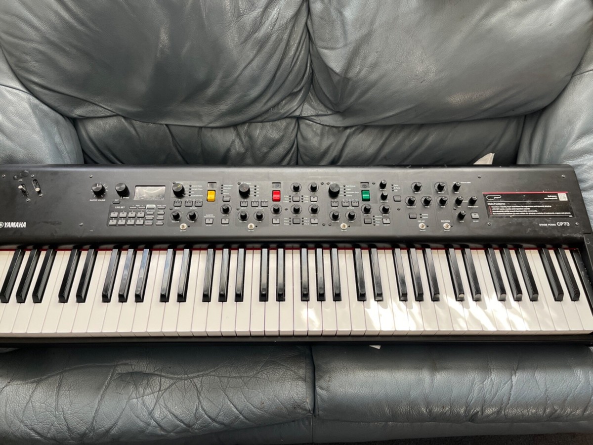Digital Piano Yamaha CP73 73-Key Stage Piano - Professional