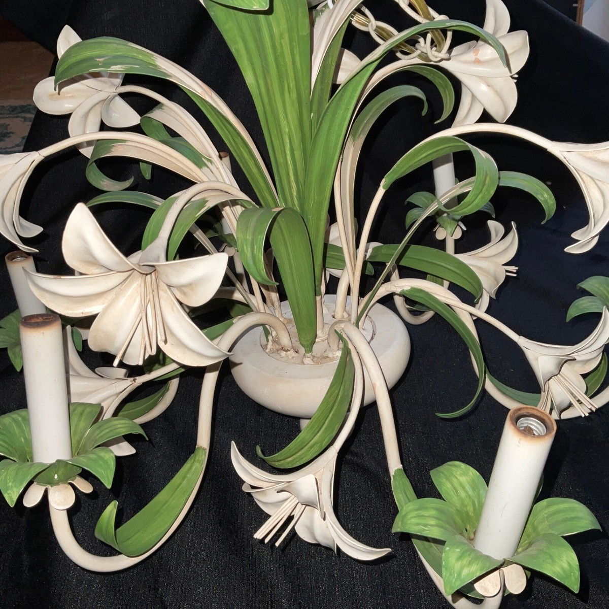 Vintage 60s painted metal flower lily light fixture Vintage 60s painted metal flower lily light fixture