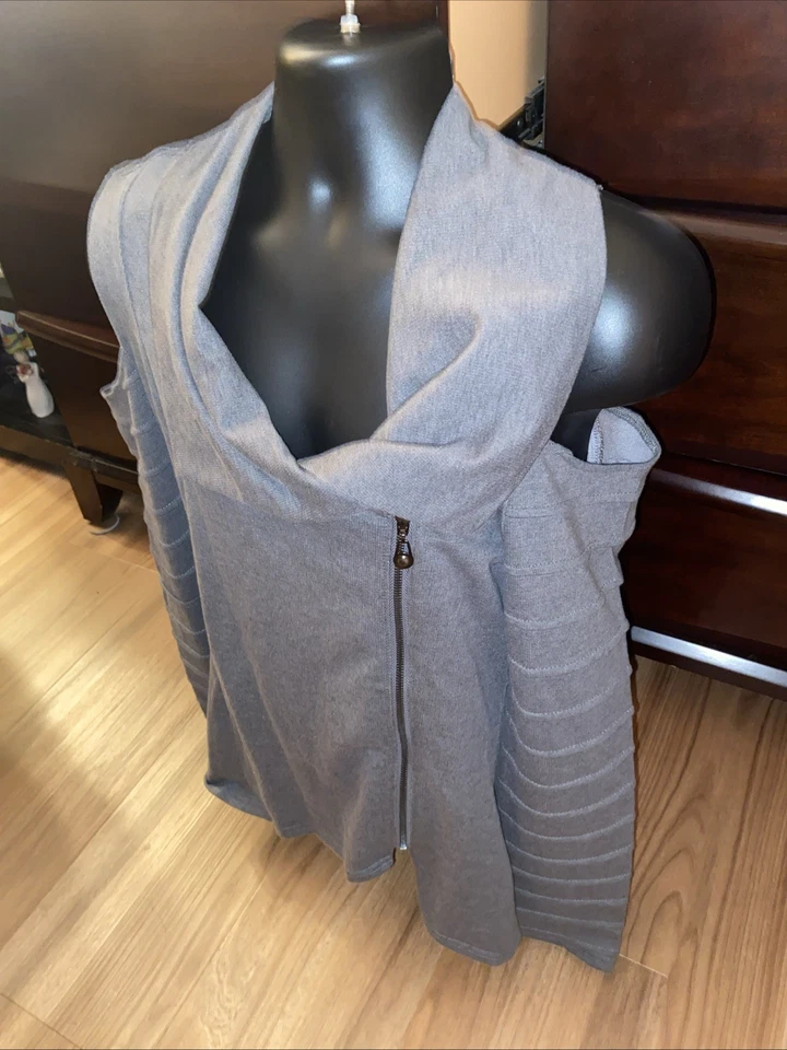 Nuevo con etiquetas Suéter Túnica Her Universe Star Wars The Last Jedi Rey Cremallera Frontal Talla XL Foto 2 de 4