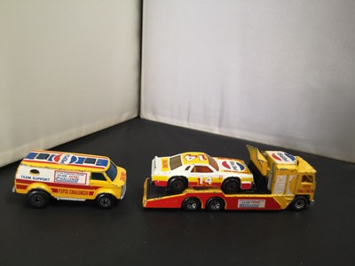 B340 - Matchbox Team Convoy TM-1 Kenworth Racing Transporter - Pepsi Team