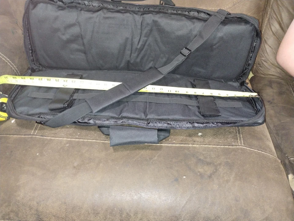 Gun case / Bag 30 inches long 10 inches wide 3 inches thick padded Charlie Delta - Image 2 of 4