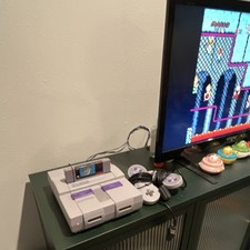 Super Nintendo Entertainment System SNES Console w/ Controllers & Games