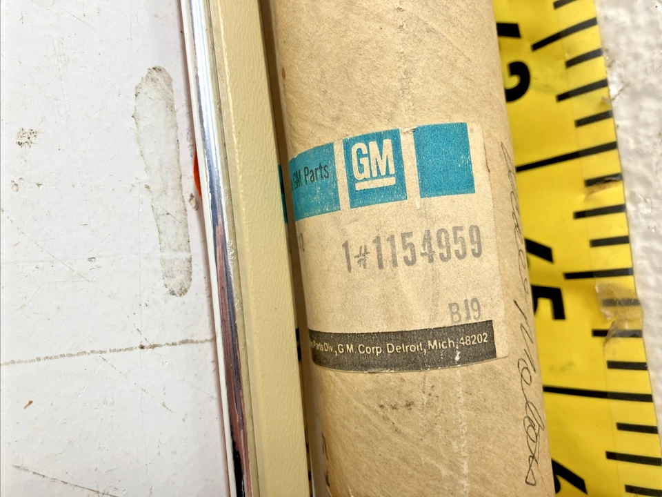 New OEM GM LH/RH Lt. Buckskin Door Trim 1154959 1977 Oldsmobile Cutlass (Bin86) - Image 4 of 4