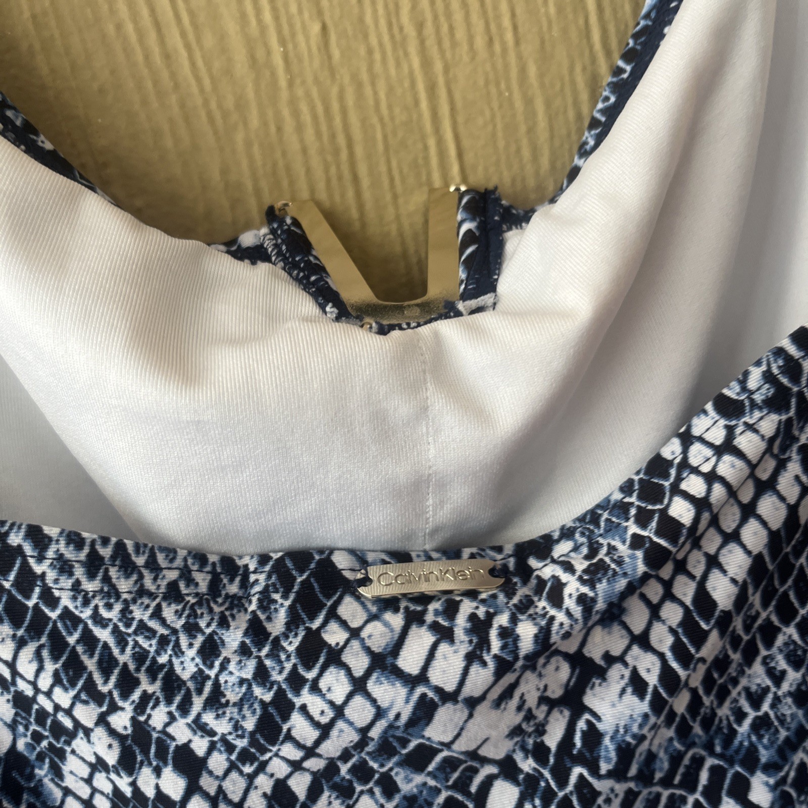 Calvin Klein Women's Python snake Print Blue  One… - image 5