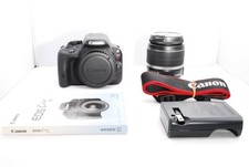 beautiful Canon Kiss X7 EF-S 18-55 F 3.5-5.6 IS, many accessories