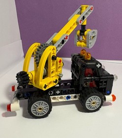 Lego Technic 42031 Cherry Picker 2 in 1!  - complete w instructions
