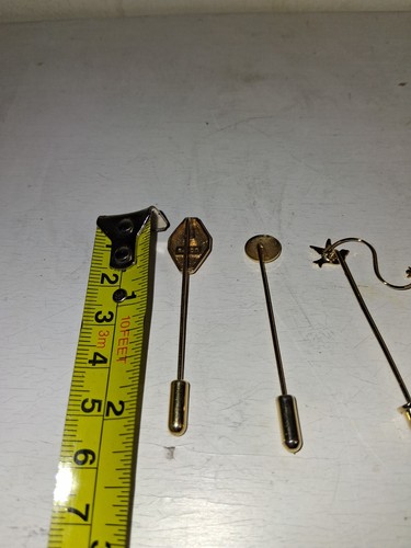 Vintage Hut/ Broschen Anstecknadeln 4er Set Sammlerstück Display - Bild 3 von 5